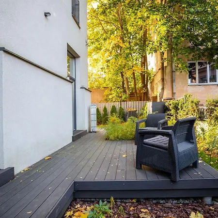 #stayhere - Unique Spacious & Modern 2bdr Upscale Neighbourhood *