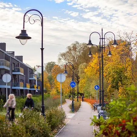 #stayhere - Unique Spacious & Modern 2bdr Upscale Neighbourhood Apartment *