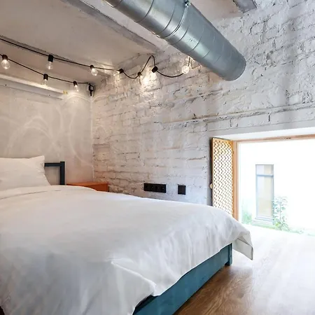 #stayhere - Unique Spacious & Modern 2bdr Upscale Neighbourhood * Wilna