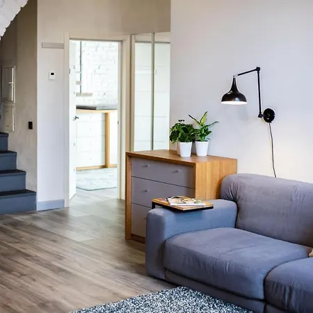 #stayhere - Unique Spacious & Modern 2bdr Upscale Neighbourhood